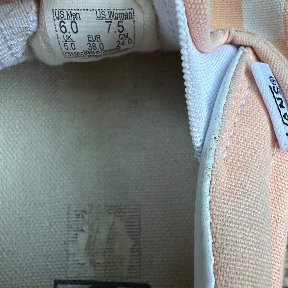 Vans Classic Slip On Peach White Checkerboard Skate Sneakers Womens 7.5 Mens 6.0 - Picture 7 of 8